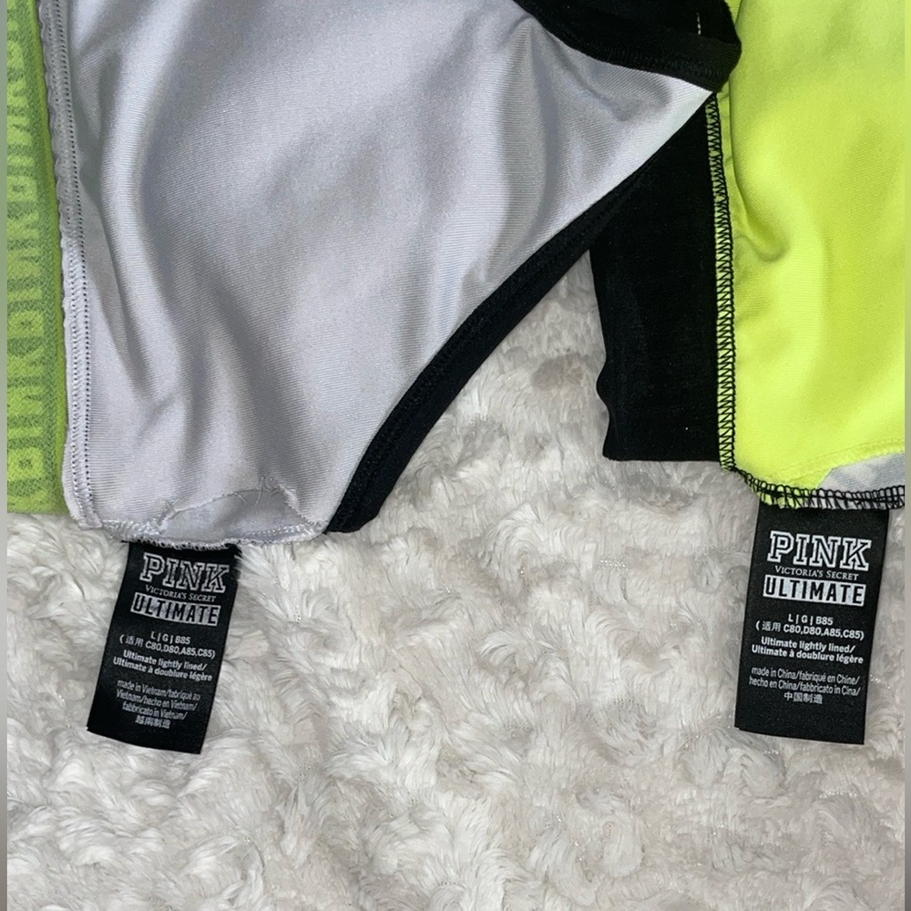 2fer ✌🏼PINK Ultimate Sports Bras EUC - Picture 3 of 3